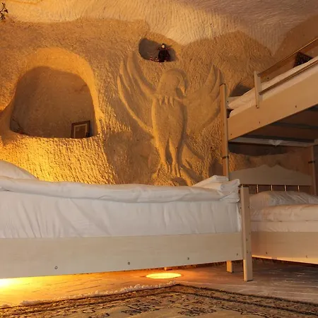 In Peace Cave Vandrerhjem Göreme