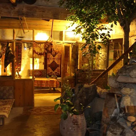 In Peace Cave * Göreme