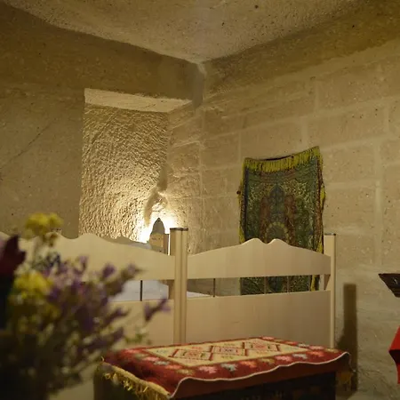 Vandrerhjem In Peace Cave