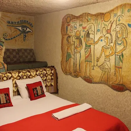 In Peace Cave Hostel *